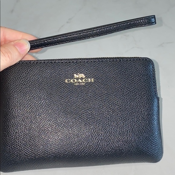 Black Coach Corner Zip wristlet fit IPhone/Android - Picture 3 of 5